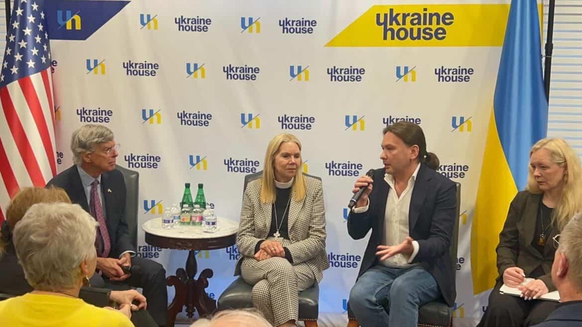 At Ukraine House in Washington, Ambassador William B. Taylor Jr., The Rev. Canon Cindy Voorhees, Oleksandr Tyshchenko (Alex Luna), and producer Olga Lehman discuss Here I Am with guests.