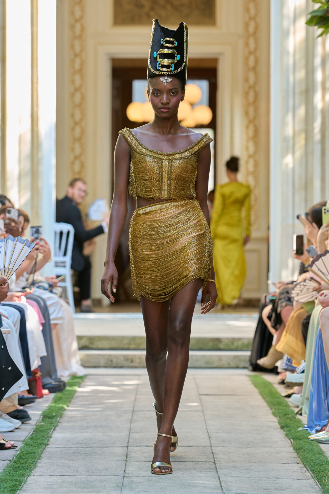 TEMRAZA Paris couture look